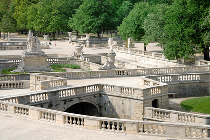 Nîmes