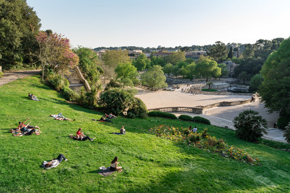 Nîmes