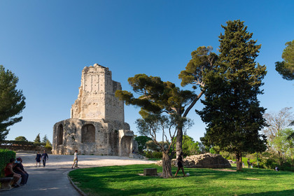 Nîmes