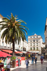 Nîmes