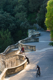 Nîmes
