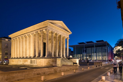 Nîmes