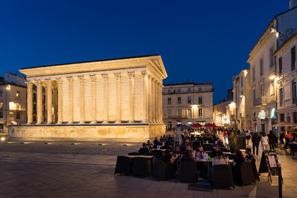 Nîmes