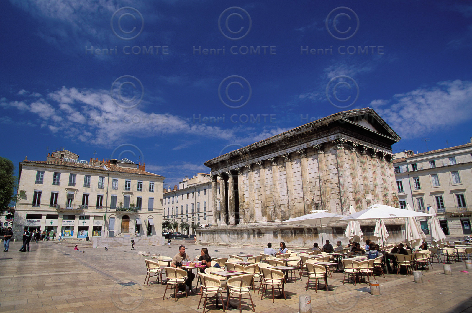 Nîmes