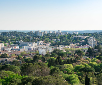 Nîmes