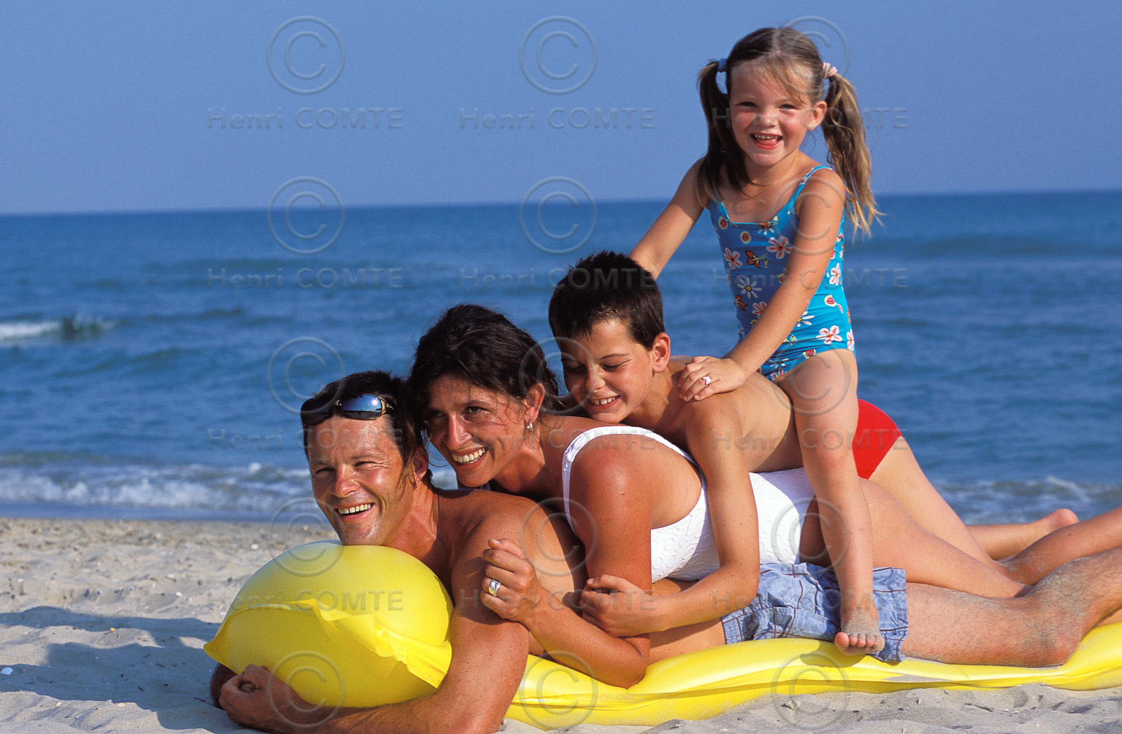 Famille à la plage