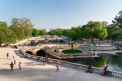 Nîmes