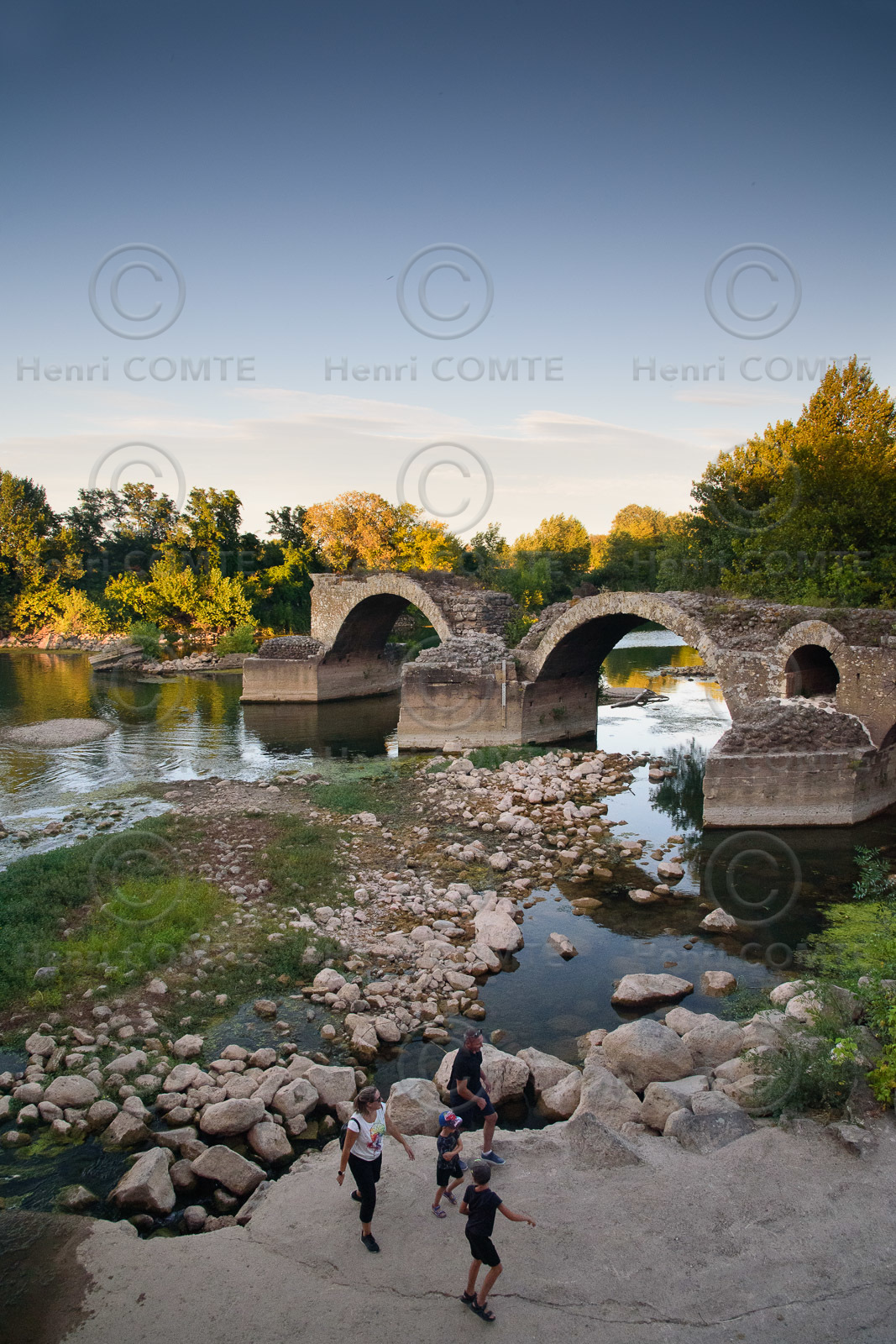 Vieux pont de  St Thibery