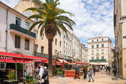 Nîmes