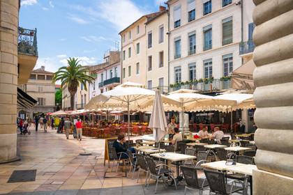 Nîmes