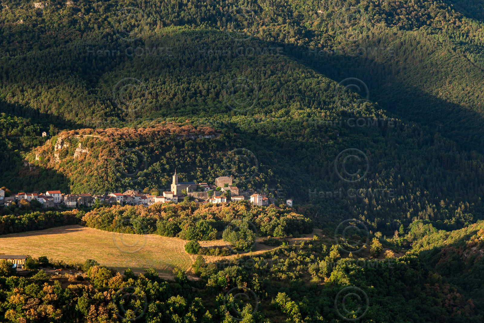 Village Causses Larzac