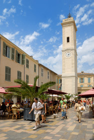 Nîmes