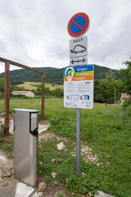 Borne voiture électrique